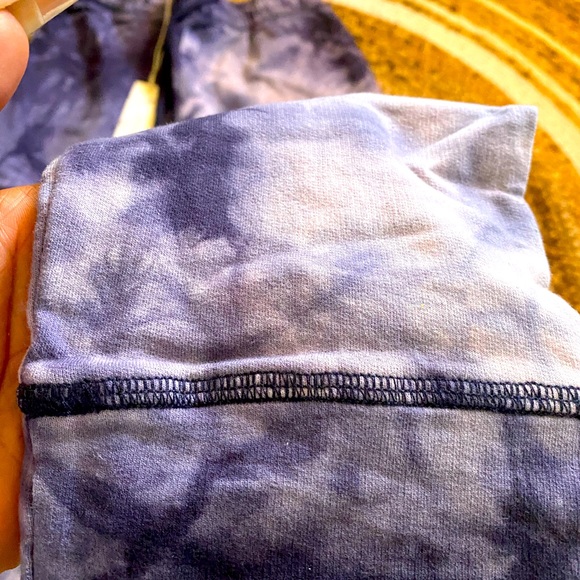 Tye/dye Sweats - Picture 2 of 2